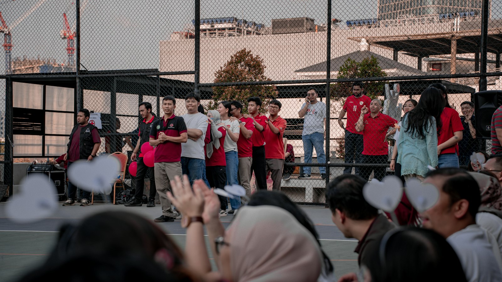 team-building-hands